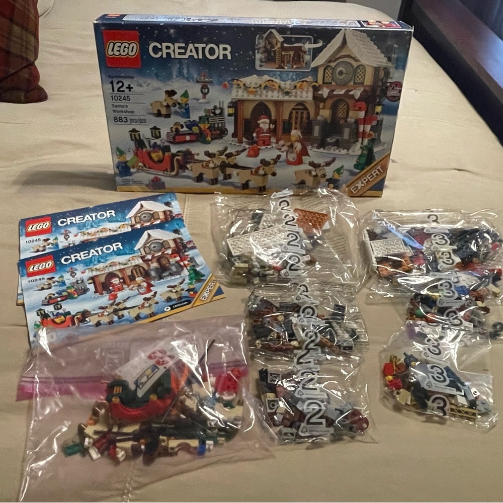 RETIRED Lego creator Santa’s Workshop 10245